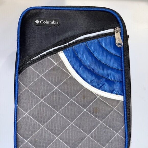 Columbia Blue and Black Hard Inside Lunch Box with separator - Picture 1 of 3